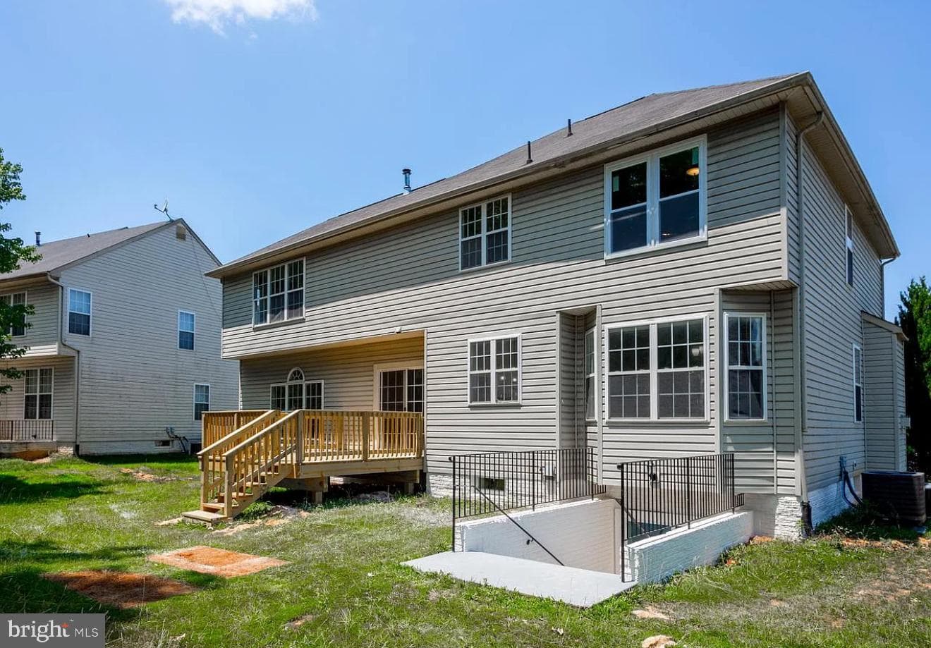 6215 Erland Way photo 30