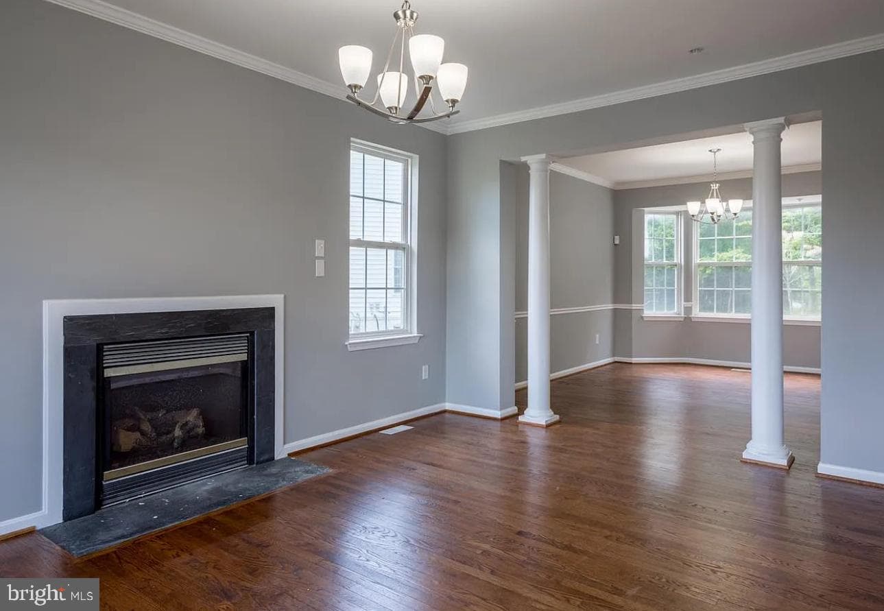 6215 Erland Way photo 5