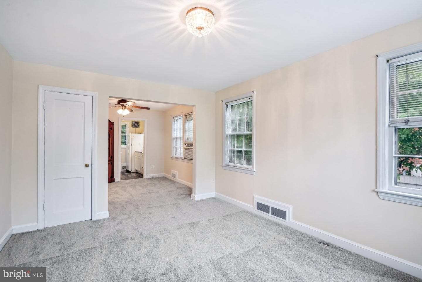 4416 39th Street photo 4