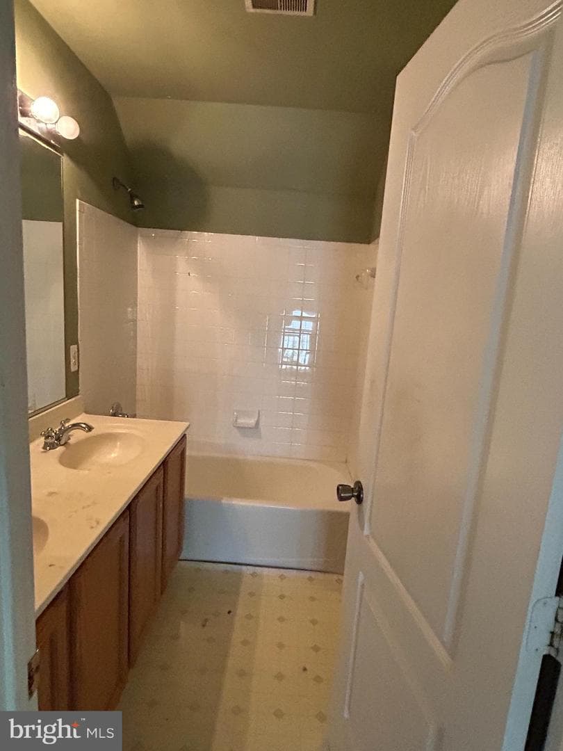 8207 Rison Drive photo 4