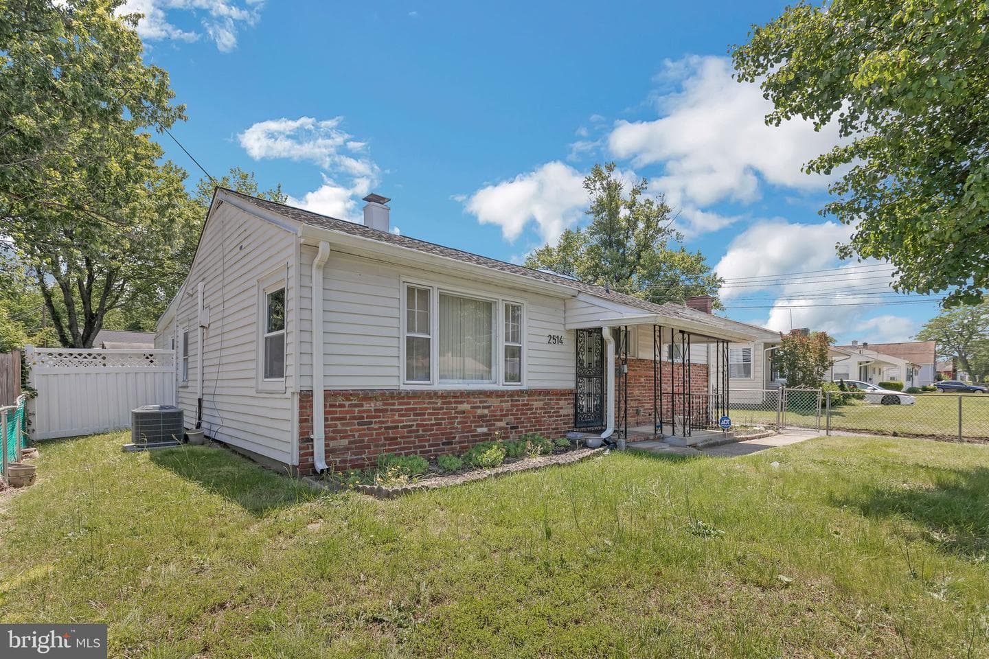 2514 Newglen Avenue photo 2