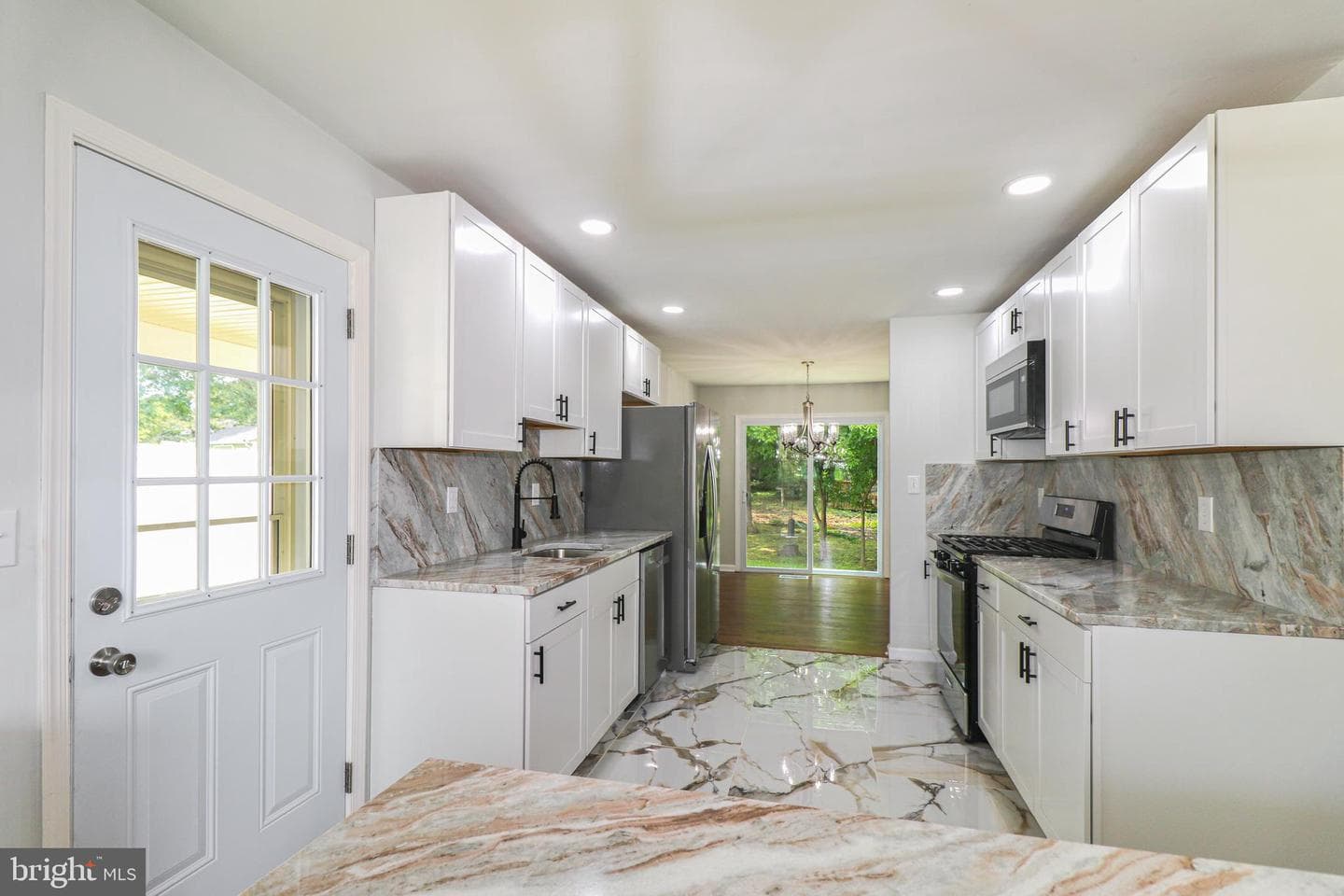 7009 Wood Thrush Drive photo 8