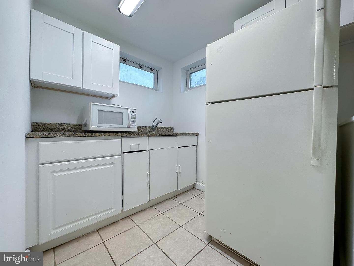 8432 Ravenswood Road photo 20