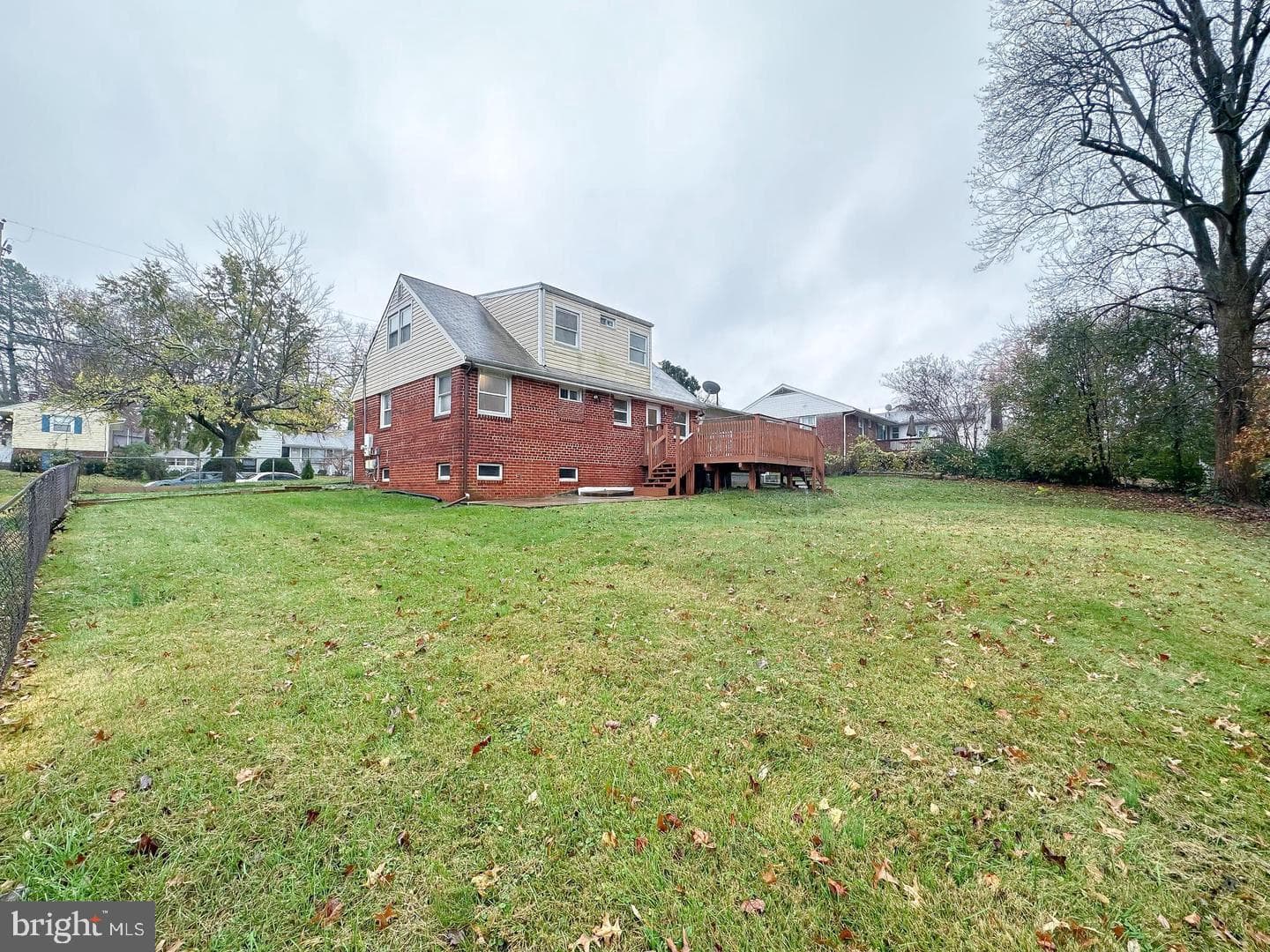 8432 Ravenswood Road photo 5