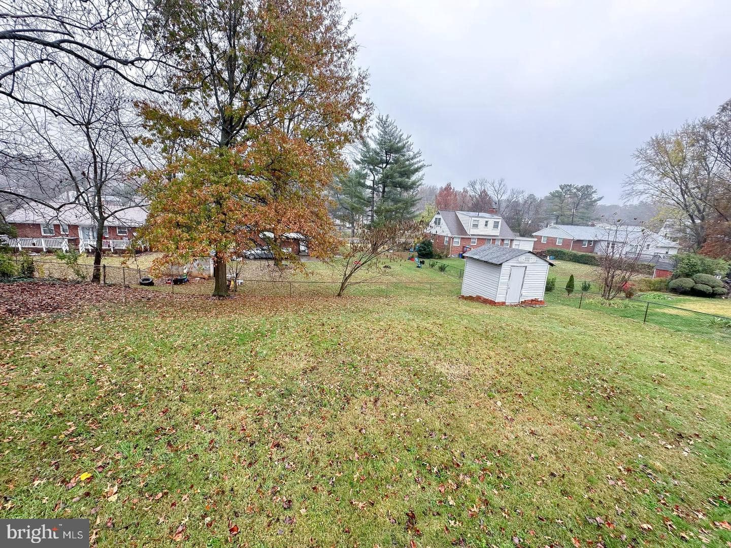 8432 Ravenswood Road photo 6