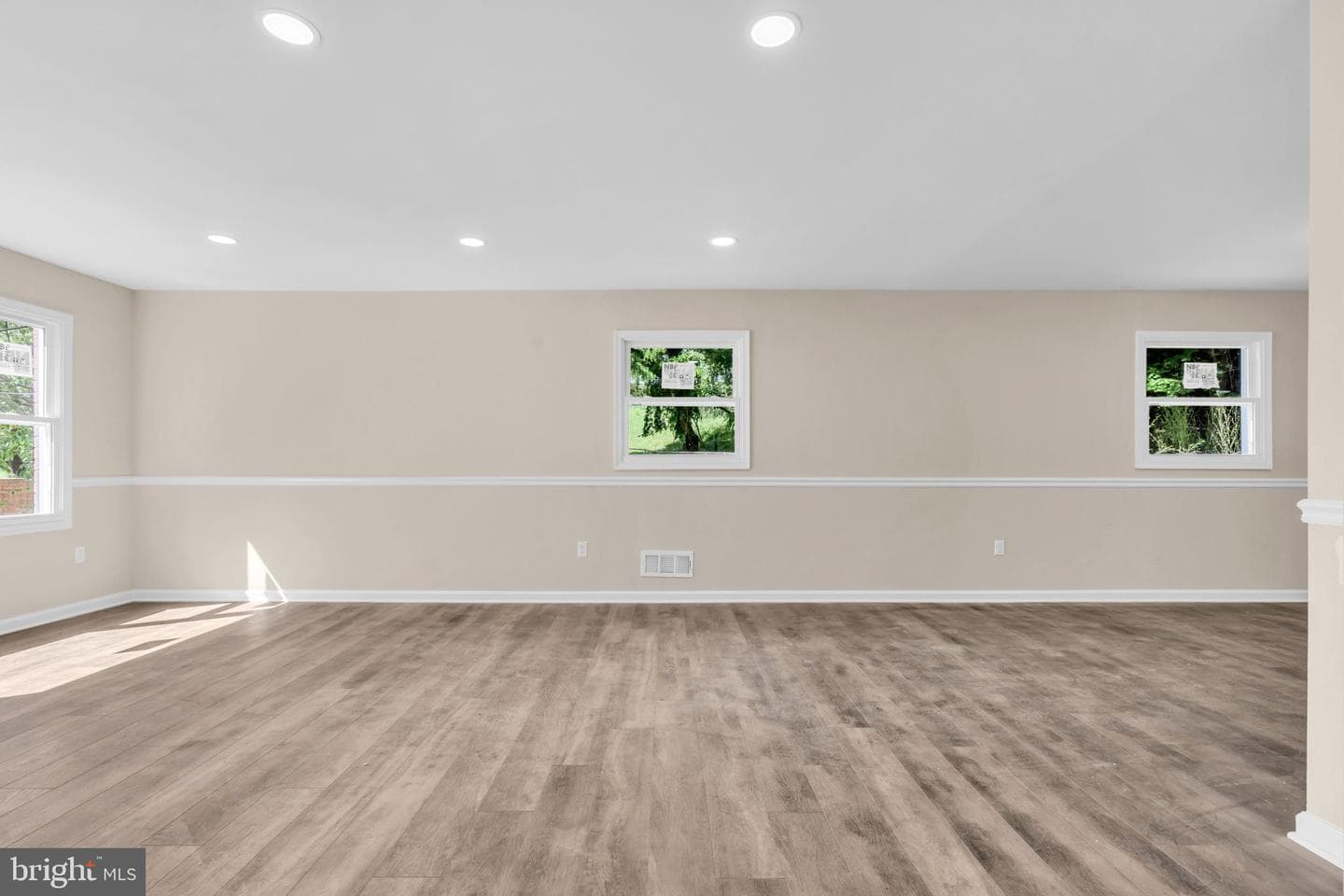7100 Abbington Drive photo 14