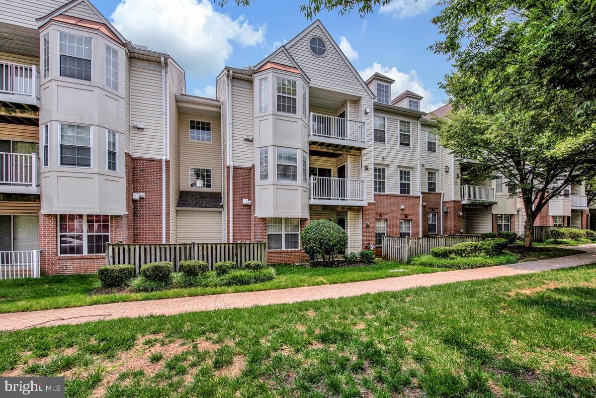 8941 Town Center Circle #2-206 photo 29