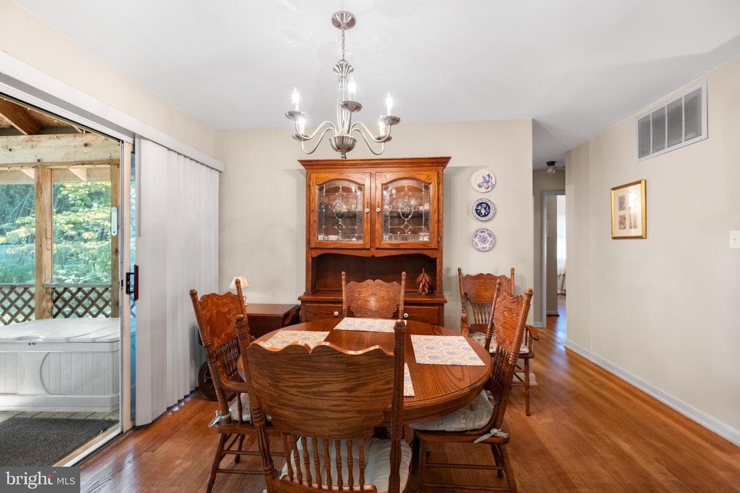 11727 Emack Road photo 8
