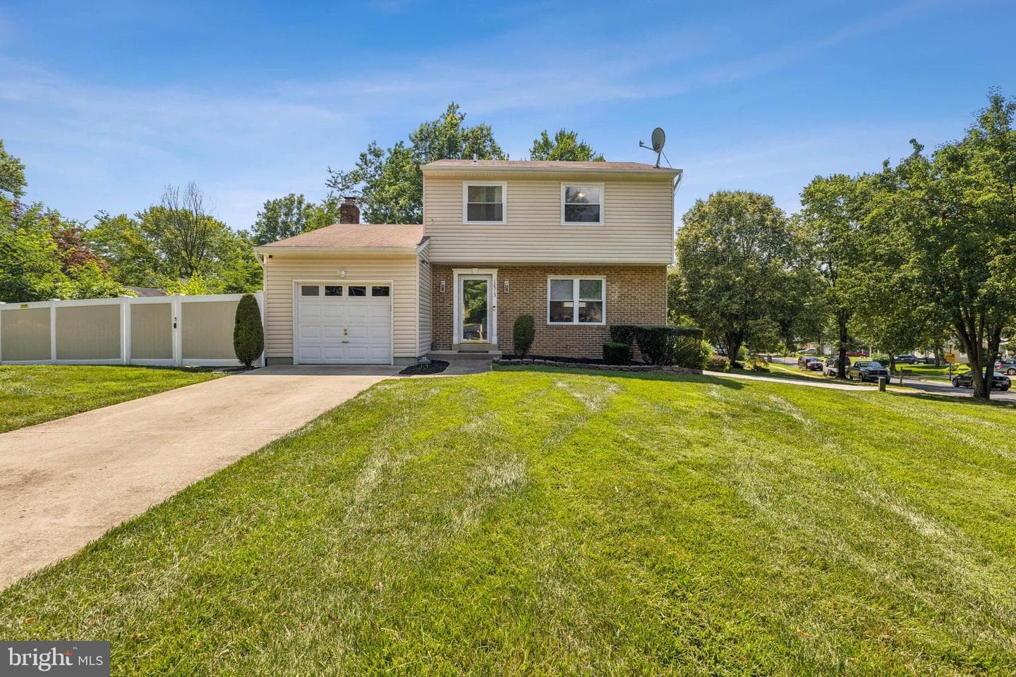12513 Lampton Lane photo 6