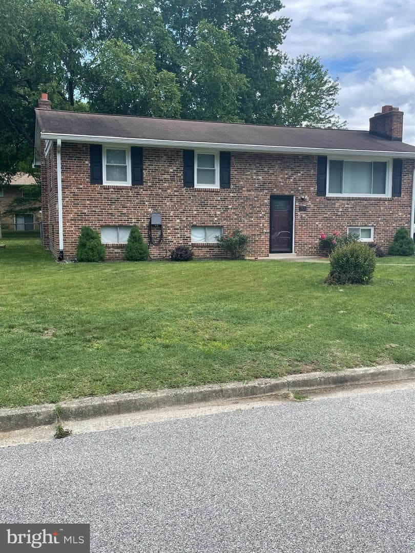 7906 Elmwood Lane photo 1