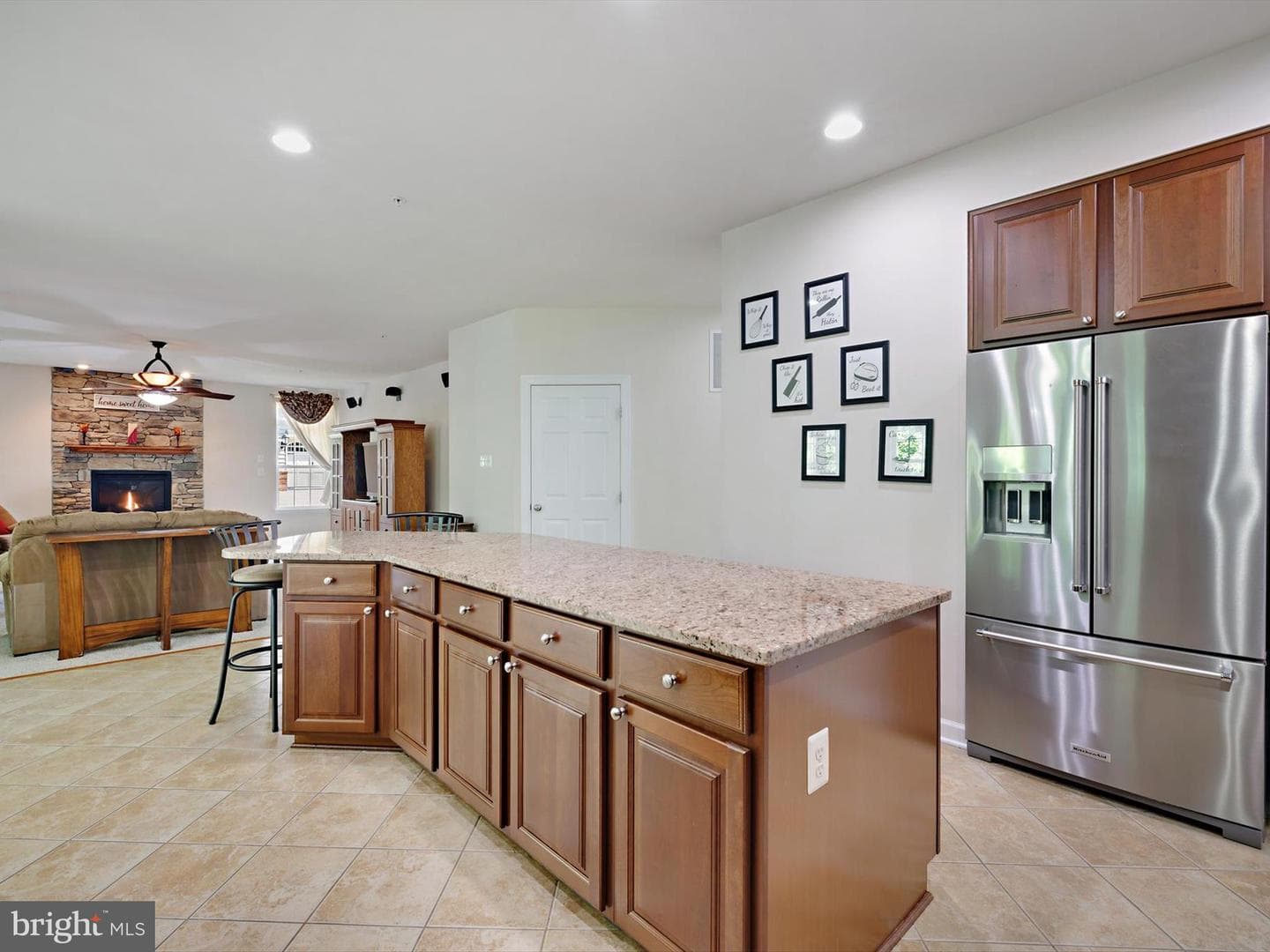 15446 Symondsbury Way photo 11