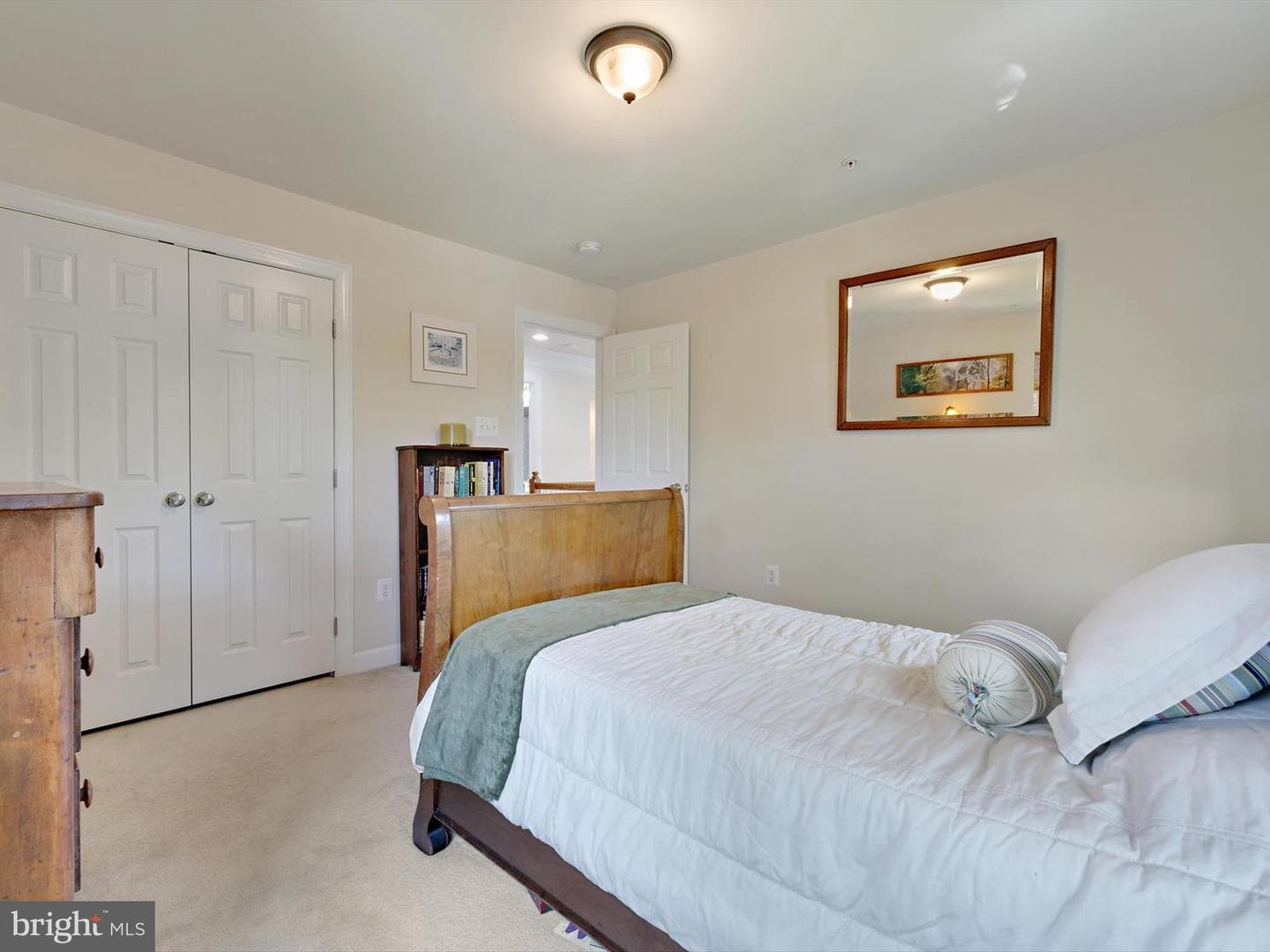15446 Symondsbury Way photo 29
