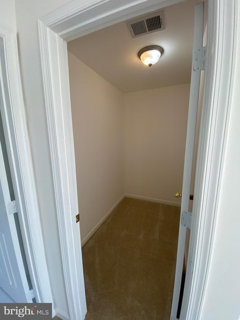 15227 Derbyshire Way photo 20