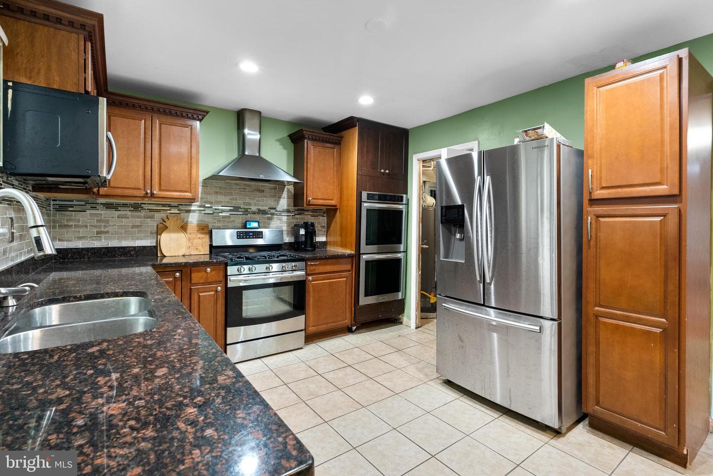 10900 New Salem Avenue photo 10