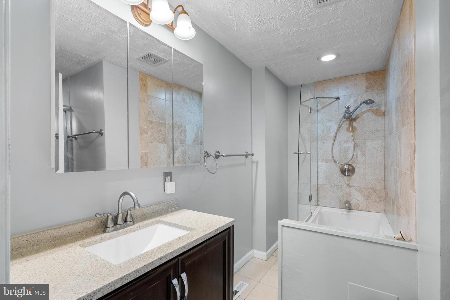 10900 New Salem Avenue photo 15