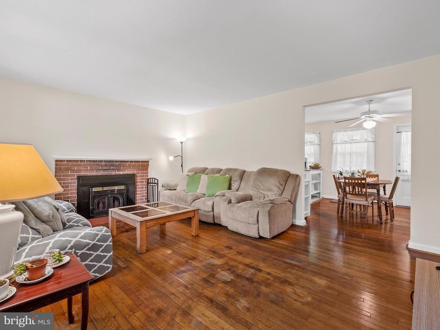 10525 Edgemont Drive photo 4