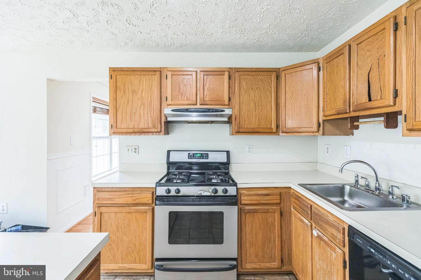 9902 Pitman Avenue photo 15