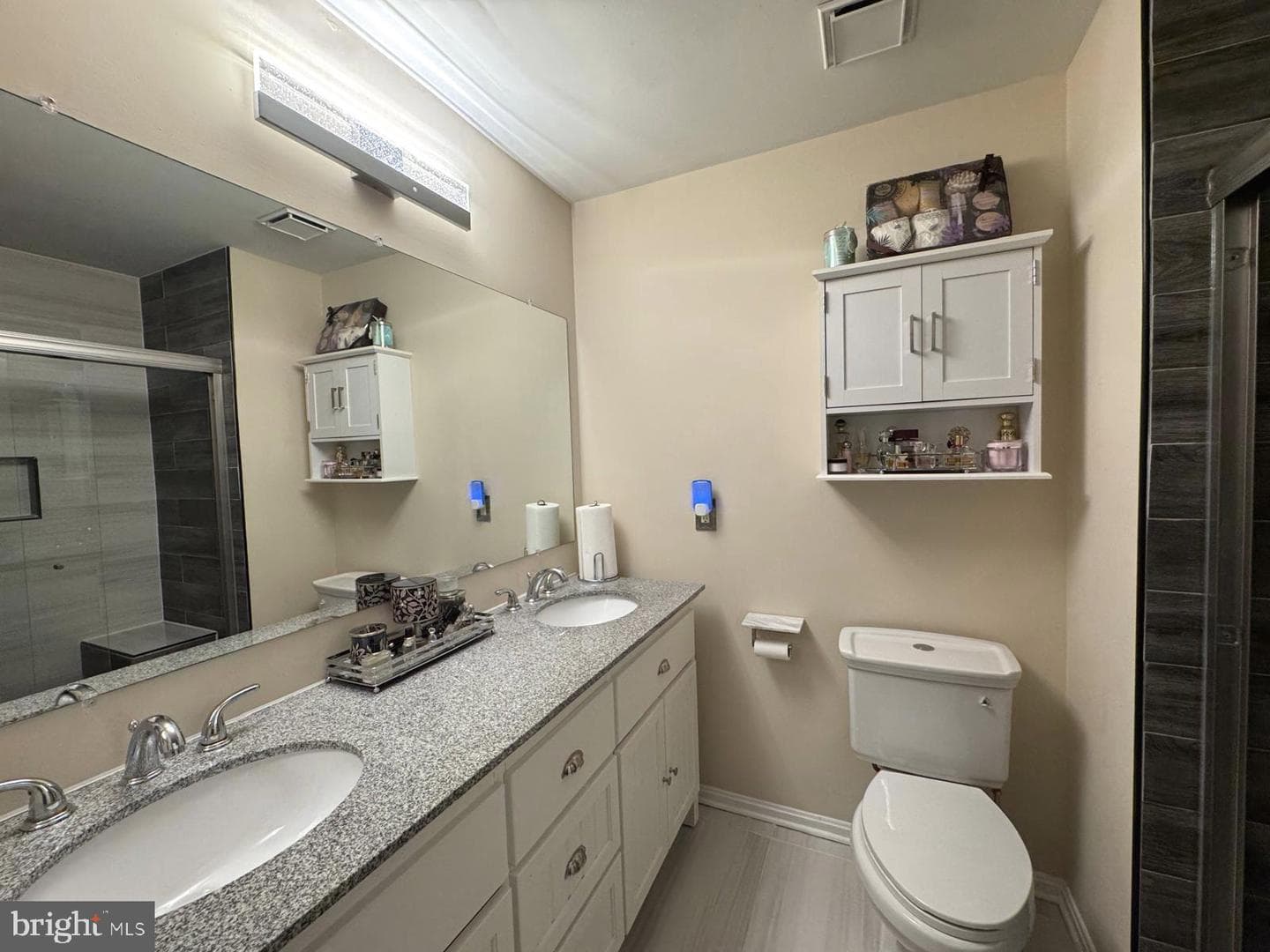 6820 Jade Court photo 38