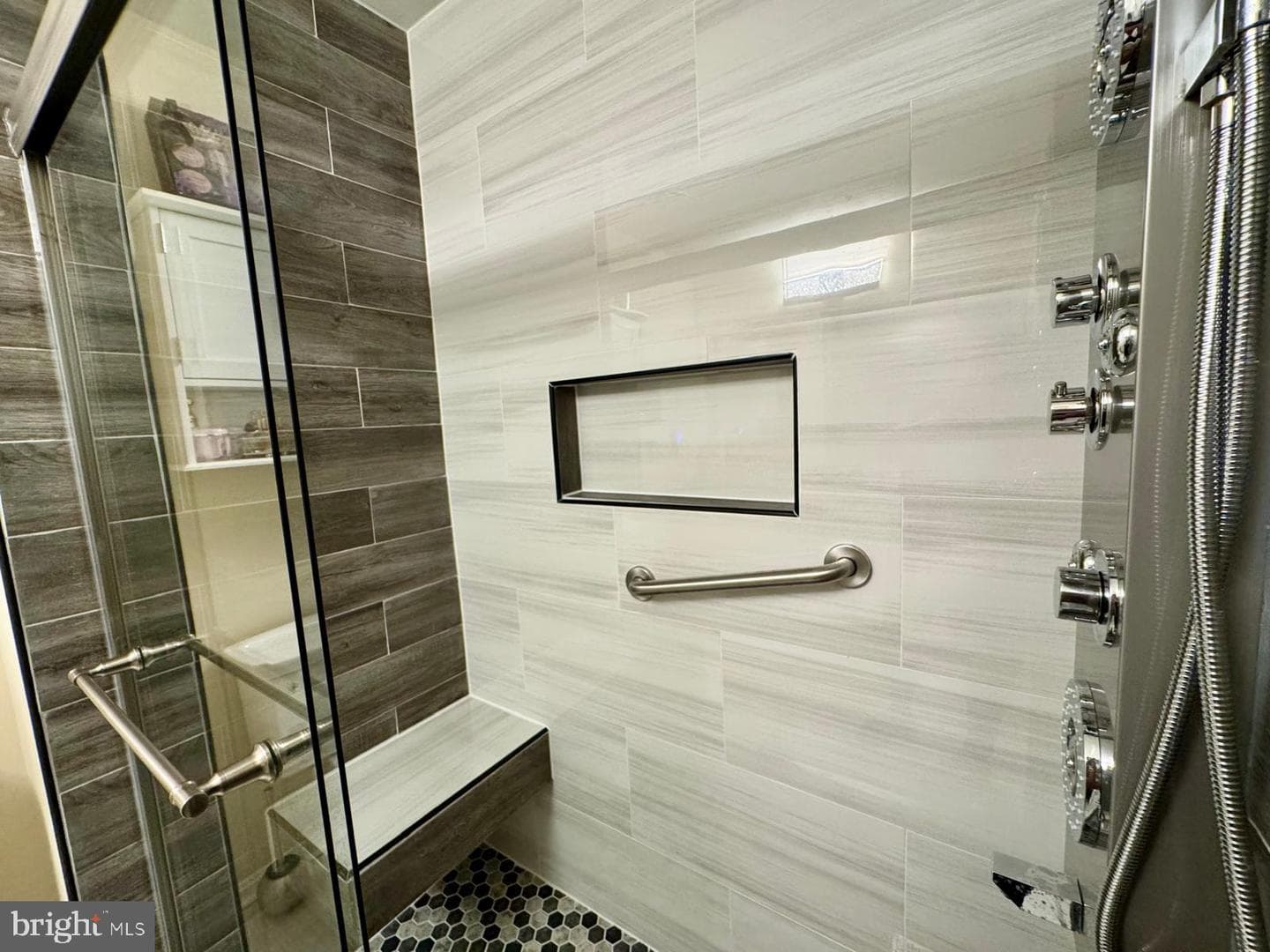 6820 Jade Court photo 42