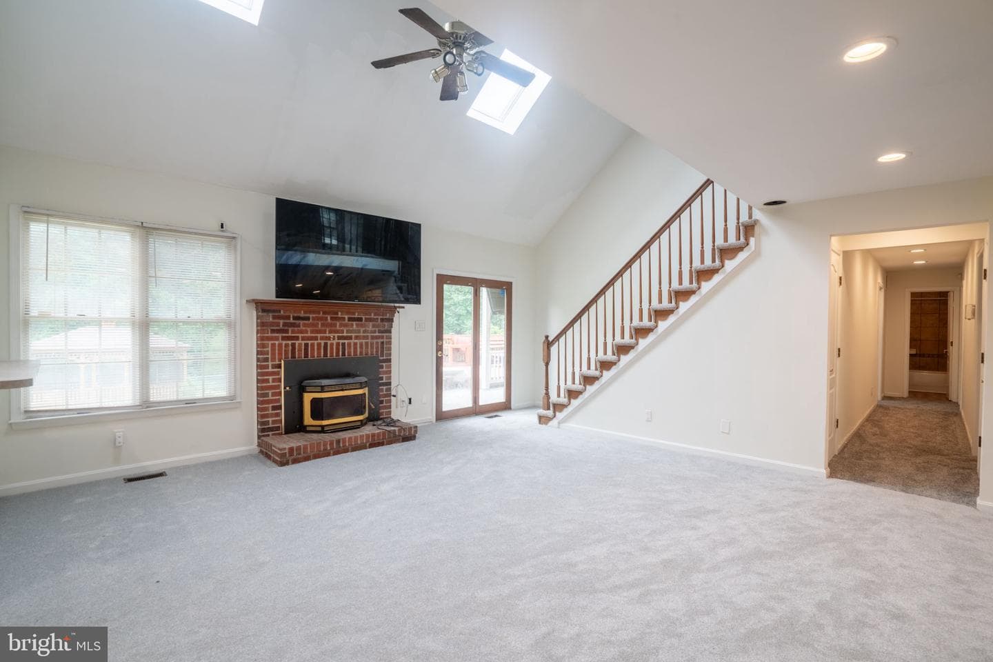 6904 Burch Hill Road photo 10