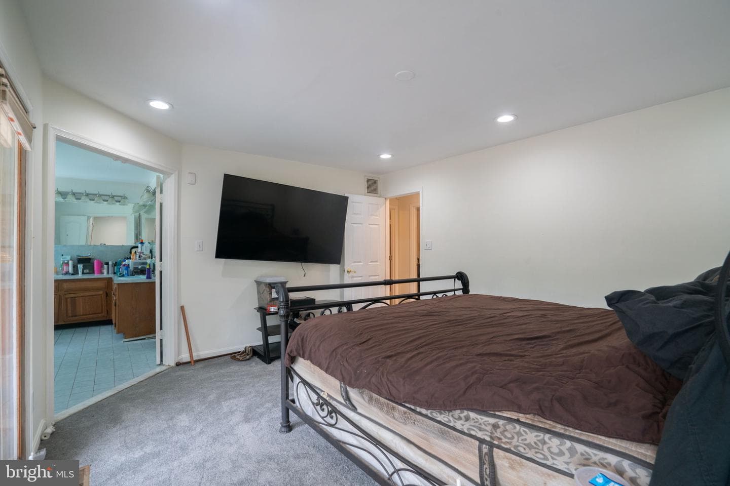 6904 Burch Hill Road photo 30