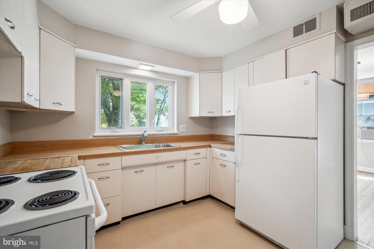 4208 Tuckerman Street photo 22
