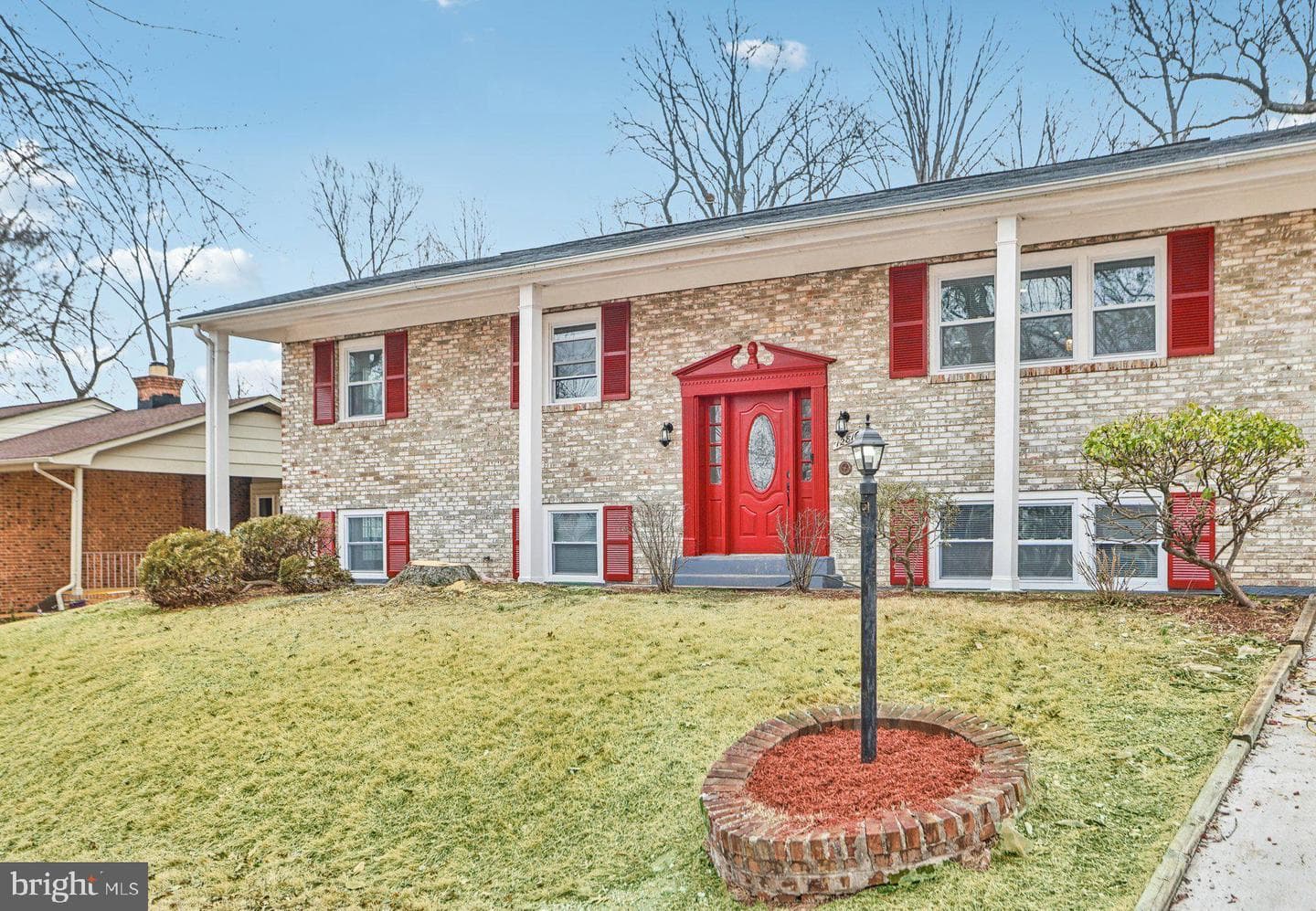 12816 Pine Tree Lane photo 3