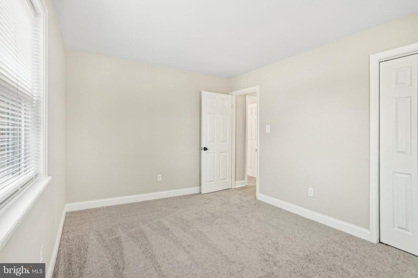 12816 Pine Tree Lane photo 32
