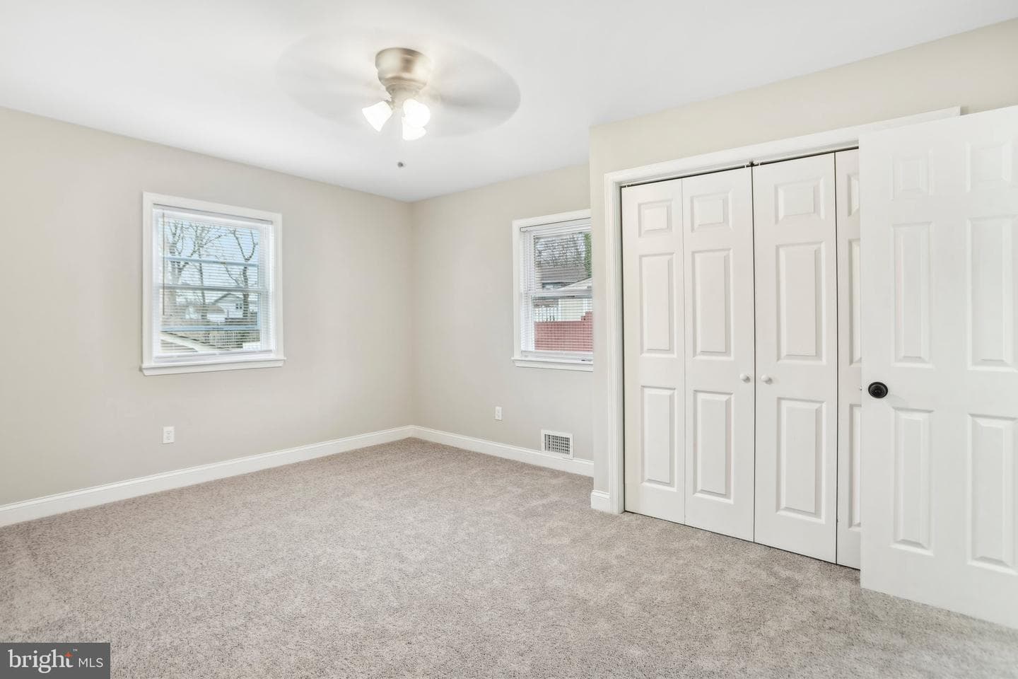 12816 Pine Tree Lane photo 33
