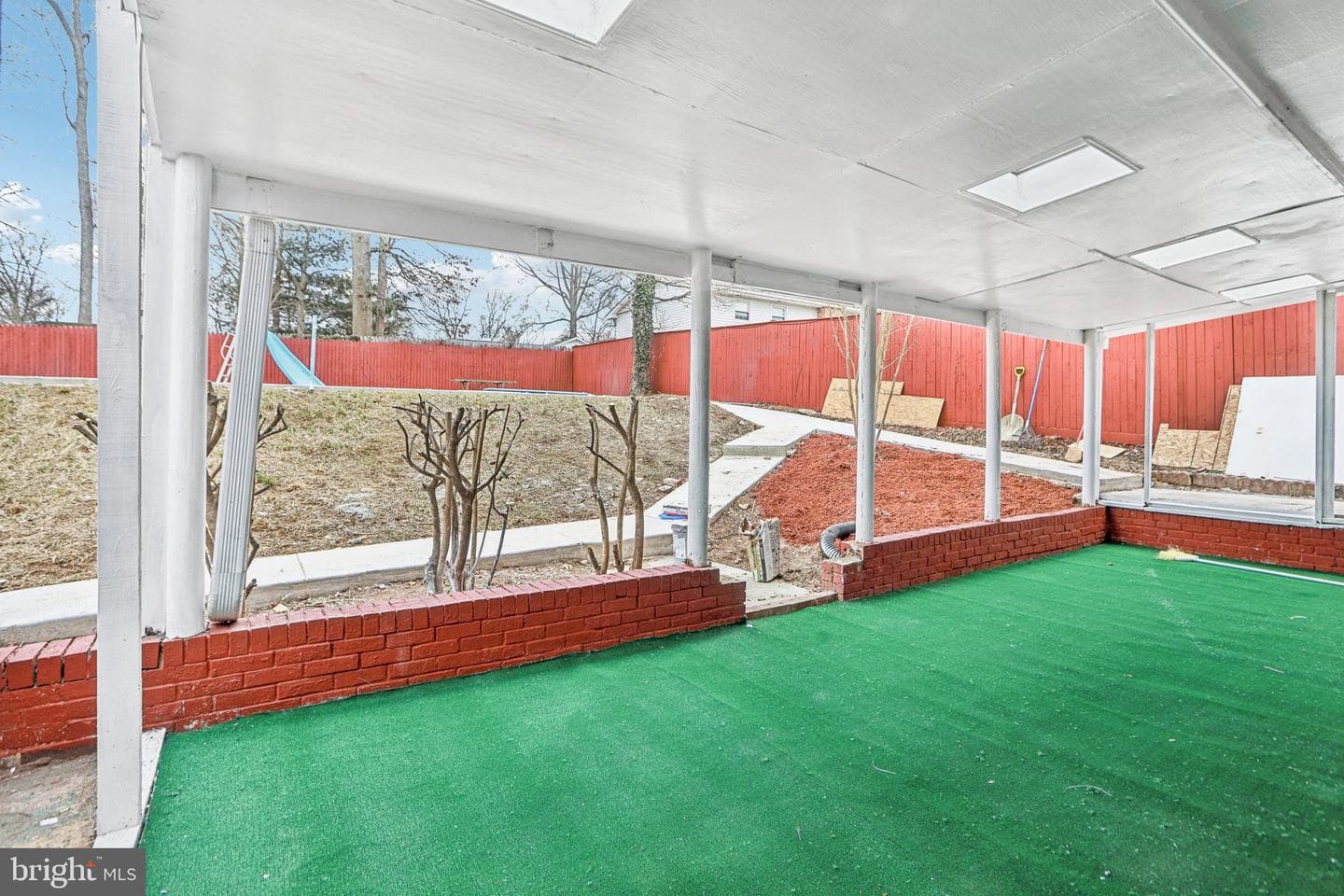 12816 Pine Tree Lane photo 45