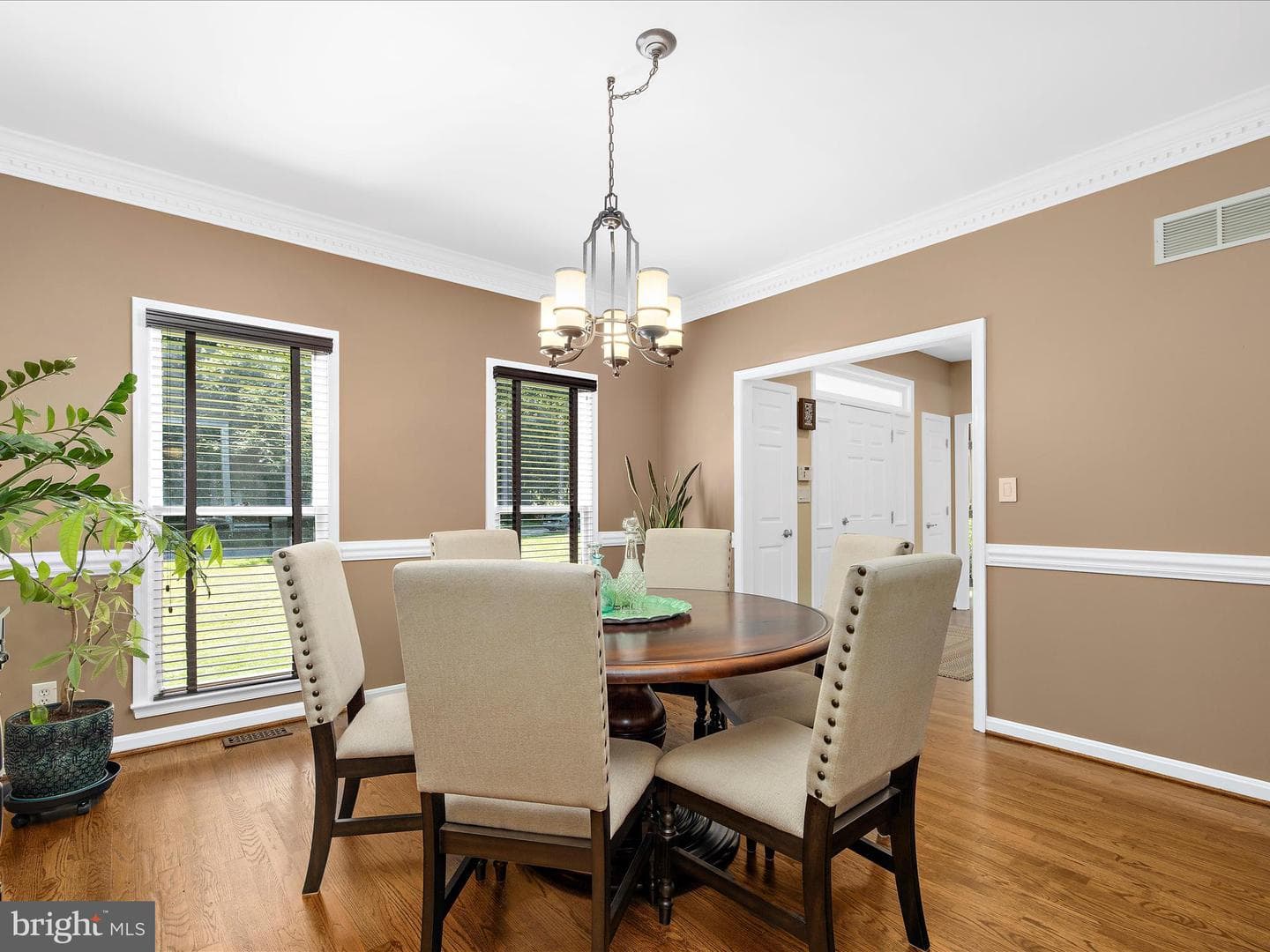 210 Queen Marie Court photo 16