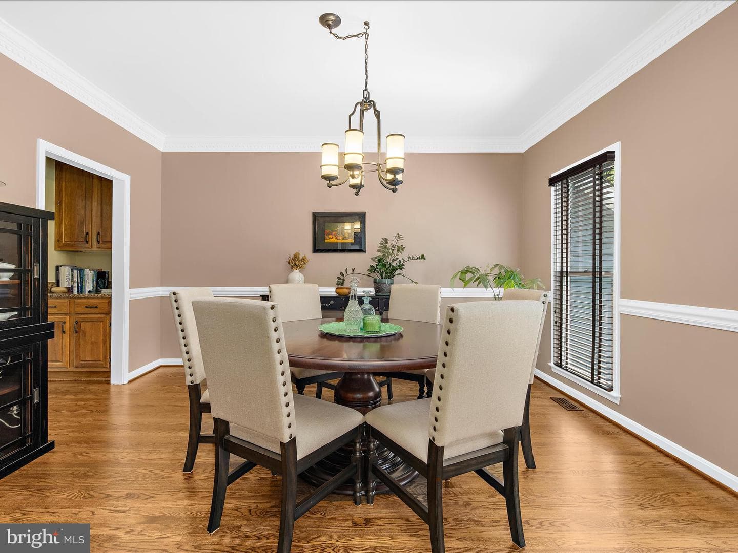 210 Queen Marie Court photo 17