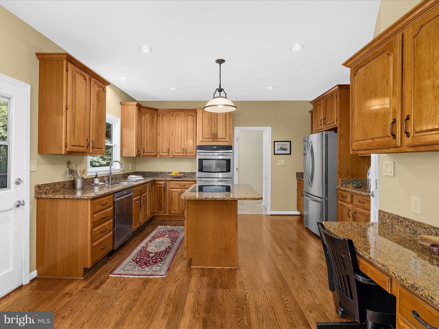 210 Queen Marie Court photo 18