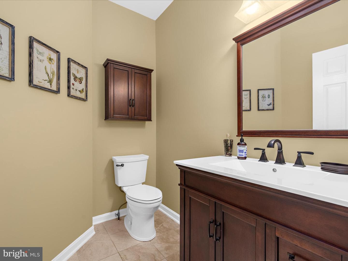 210 Queen Marie Court photo 29