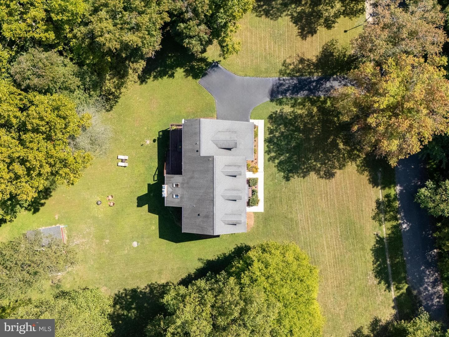 210 Queen Marie Court photo 87