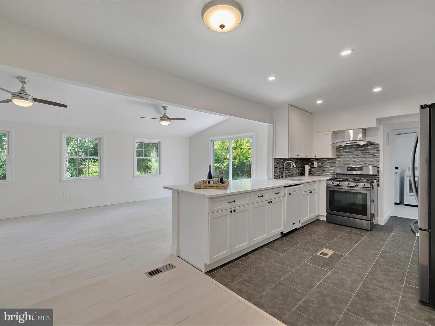 2207 Harwood Lane photo 10