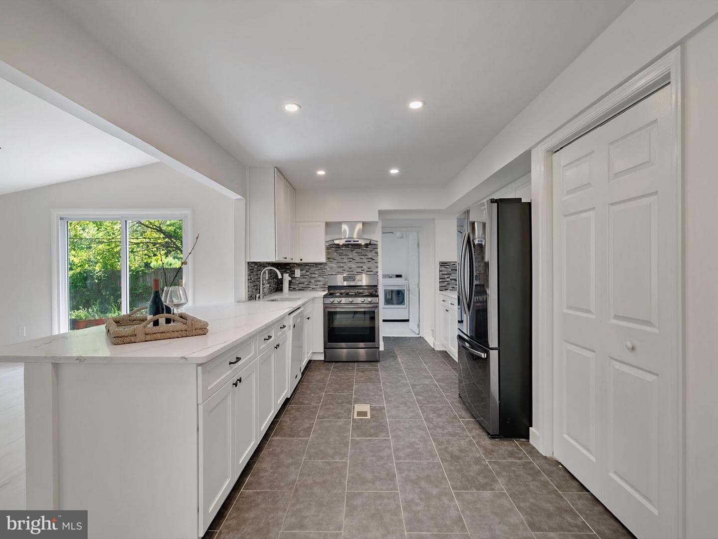 2207 Harwood Lane photo 11