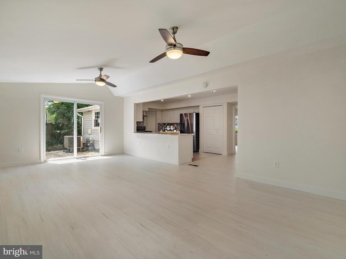 2207 Harwood Lane photo 20