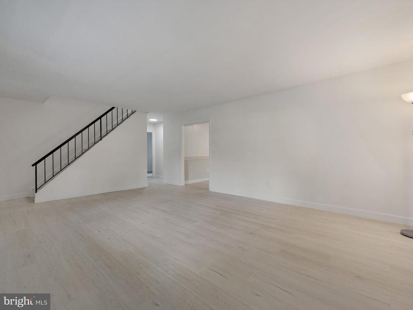 2207 Harwood Lane photo 9