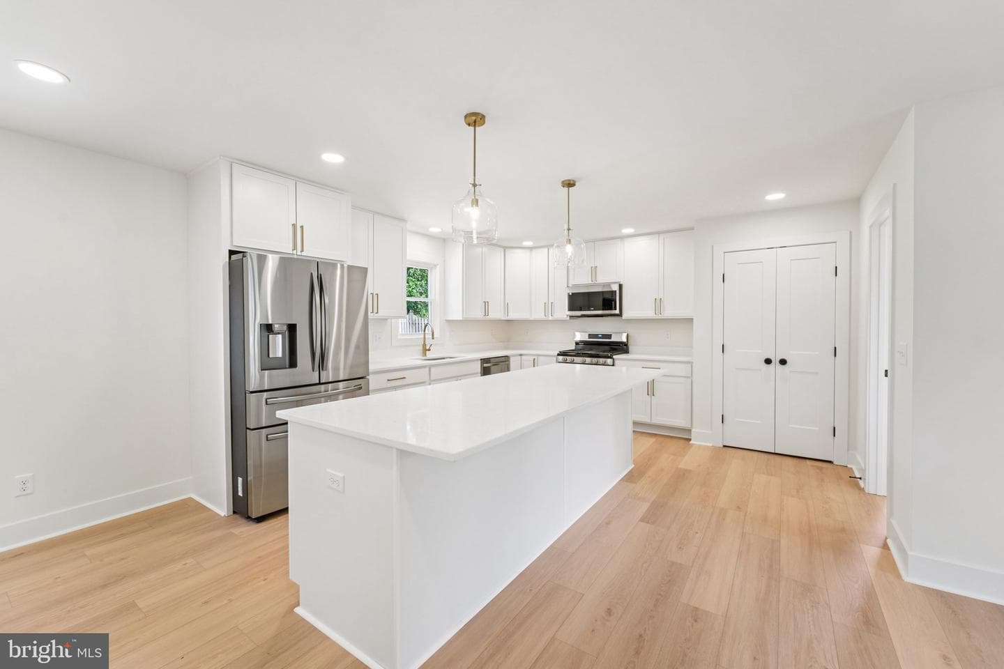 15909 Jerald Road photo 9