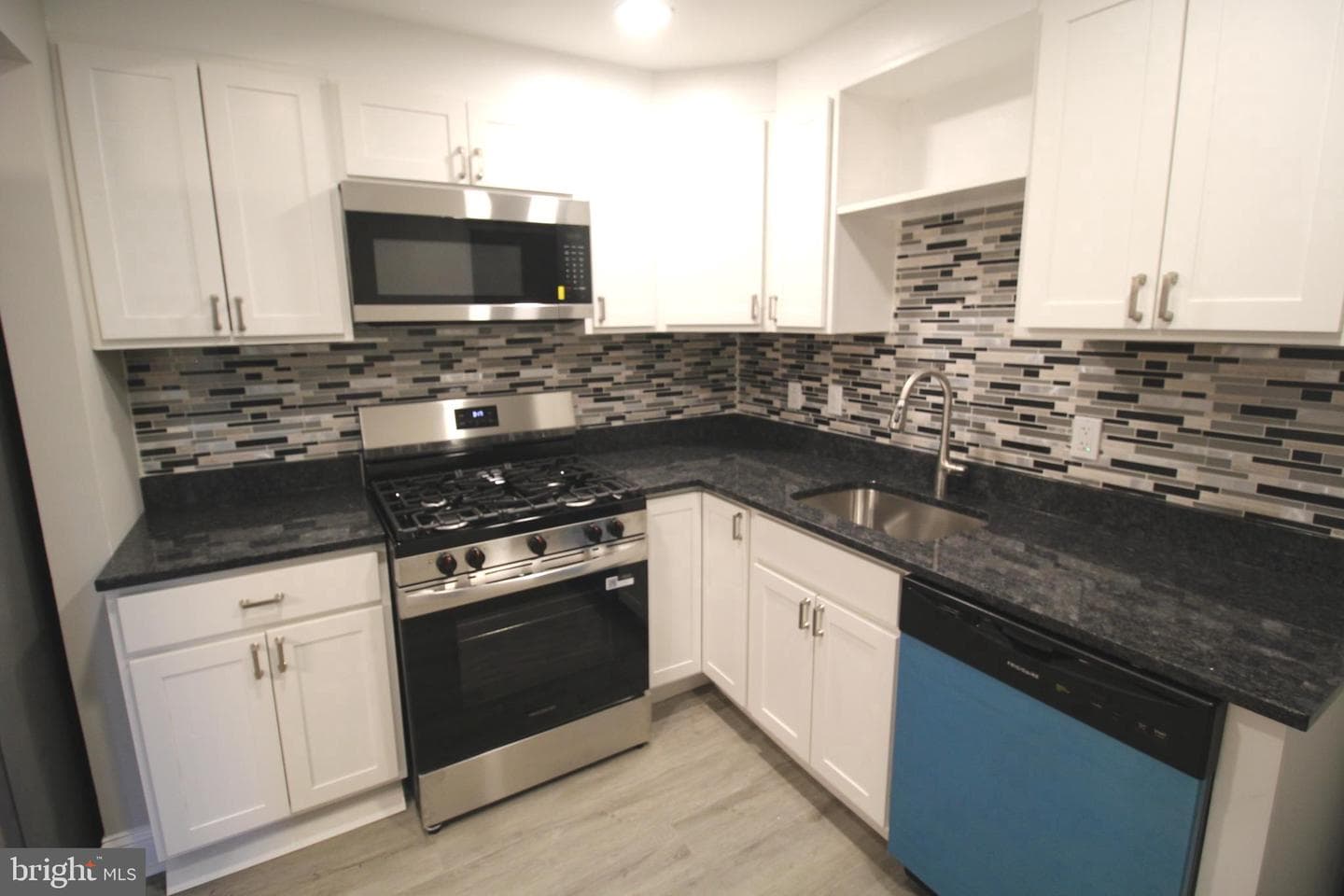 5003 37th Avenue photo 16