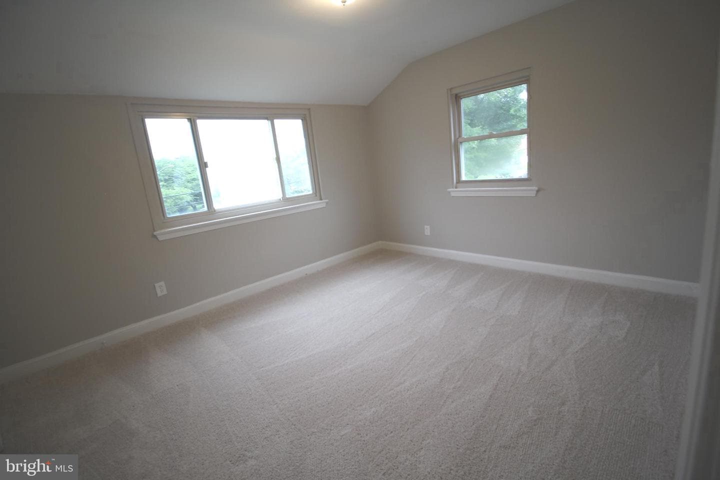 5003 37th Avenue photo 18