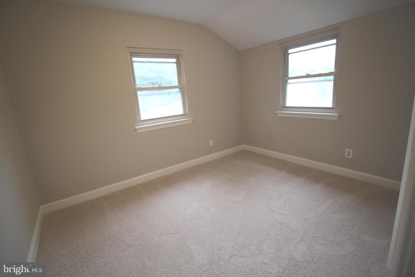 5003 37th Avenue photo 19
