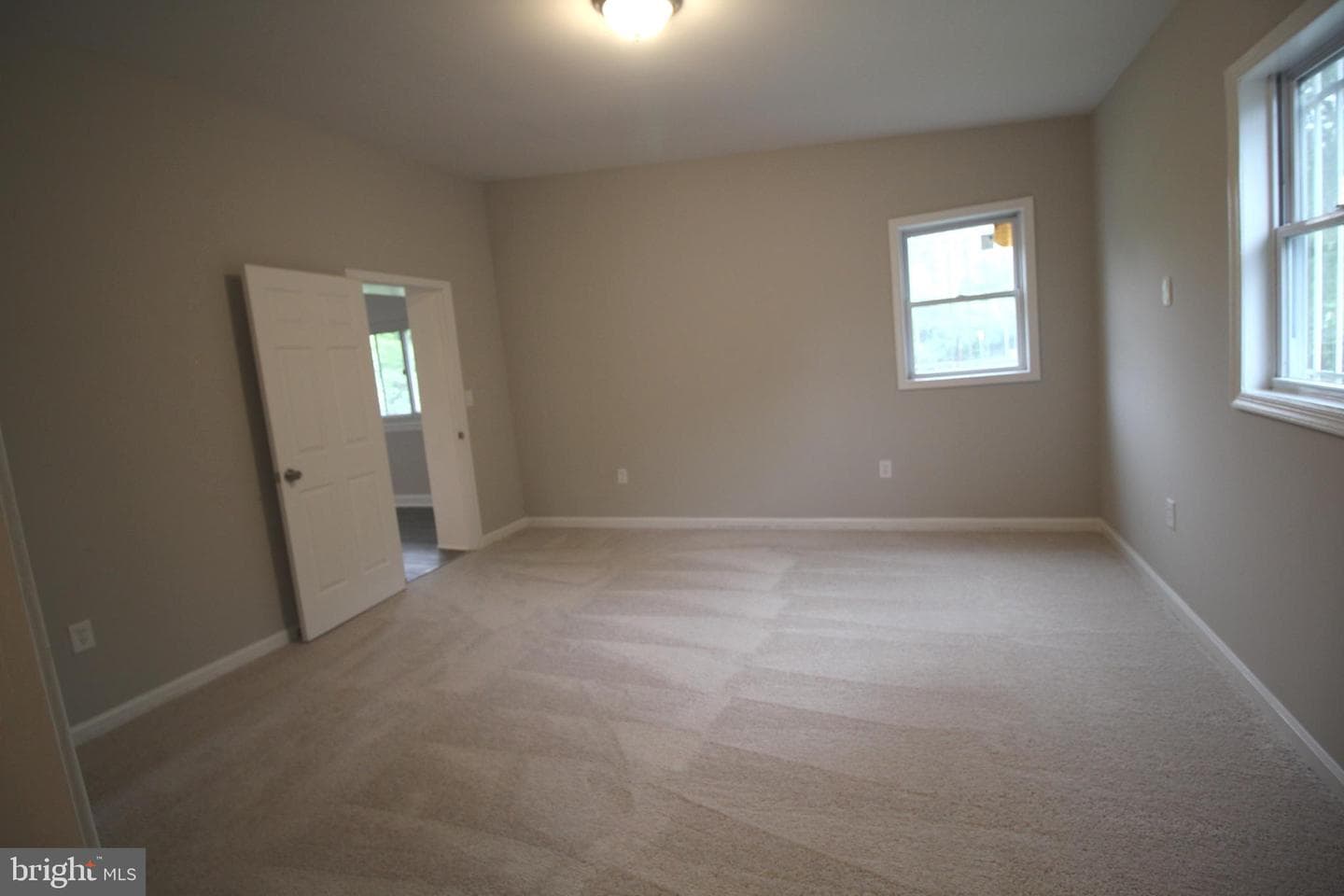 5003 37th Avenue photo 41