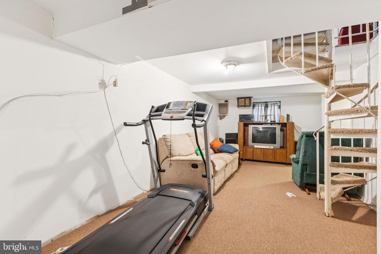 3904 Clark Street photo 7