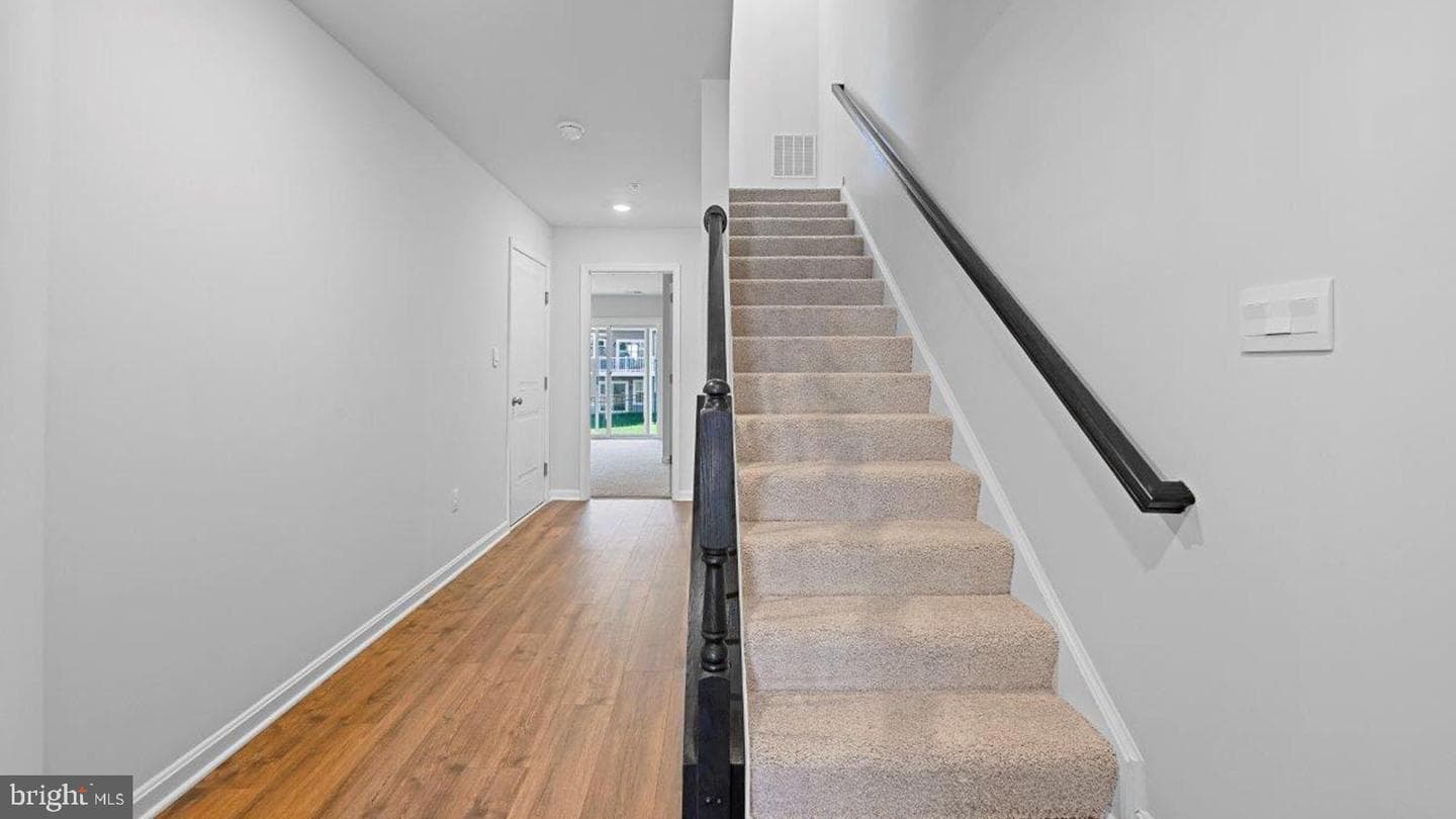 16644 Green Glade Drive photo 3