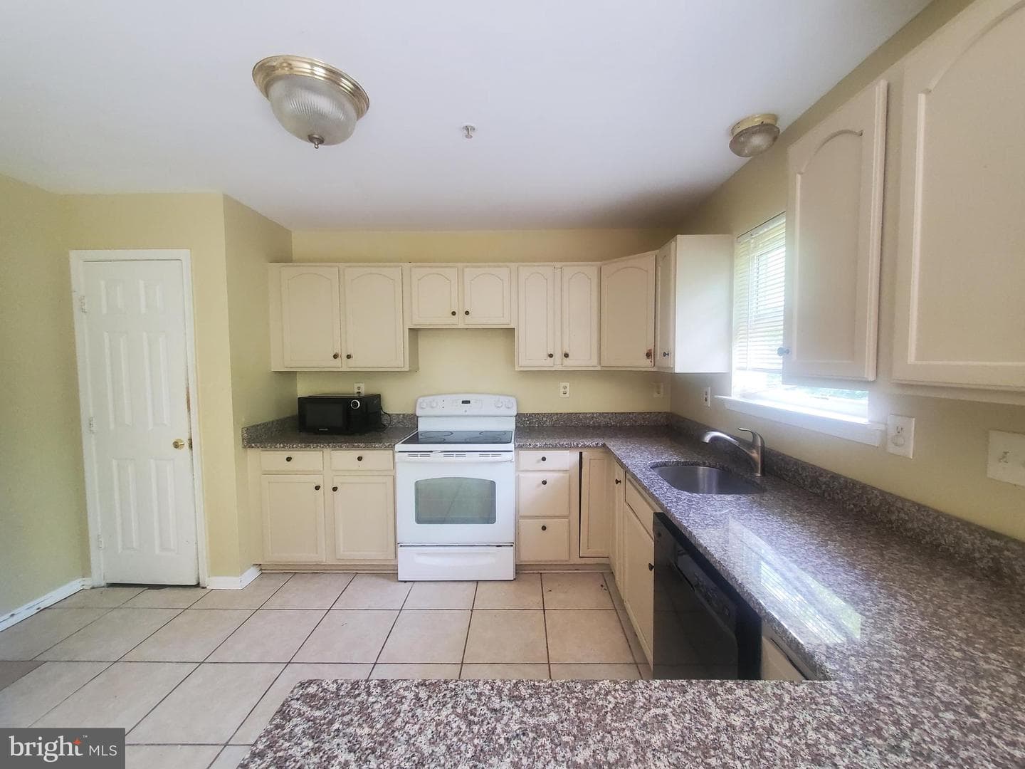 5502 Linwood Court photo 49