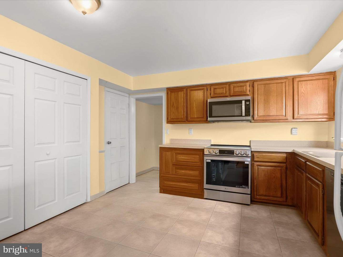 10316 Balsamwood Court photo 15
