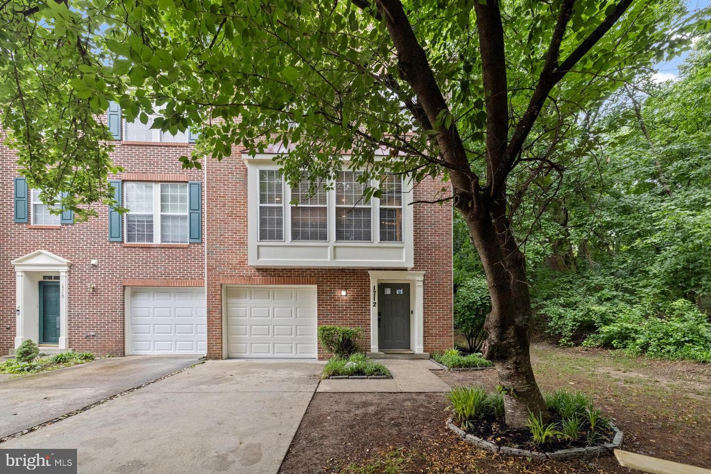1712 Apple Blossom Court photo 2