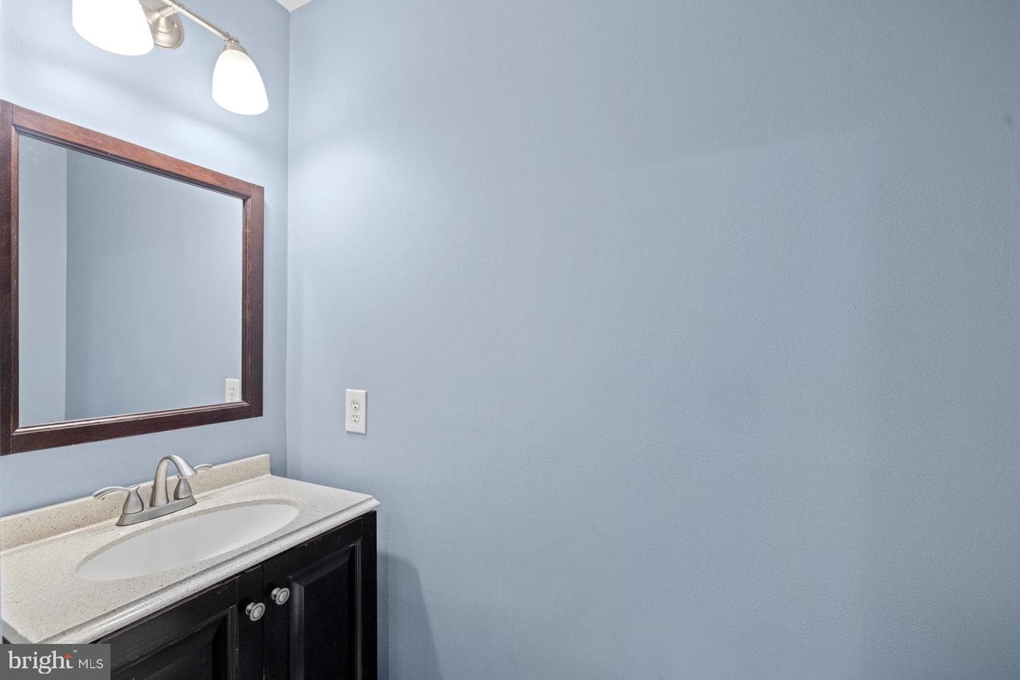 1712 Apple Blossom Court photo 33